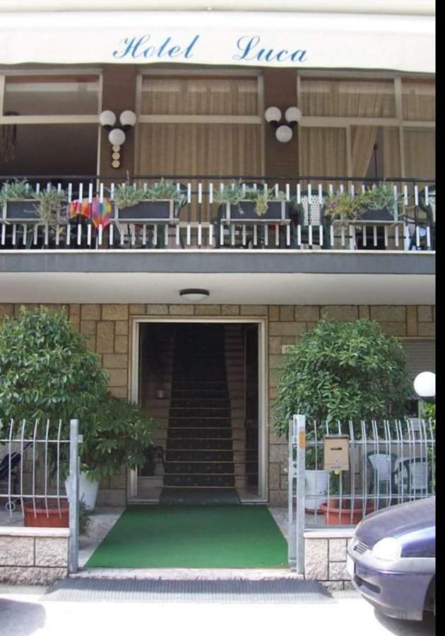 Hotel Luca Rimini Kültér fotó