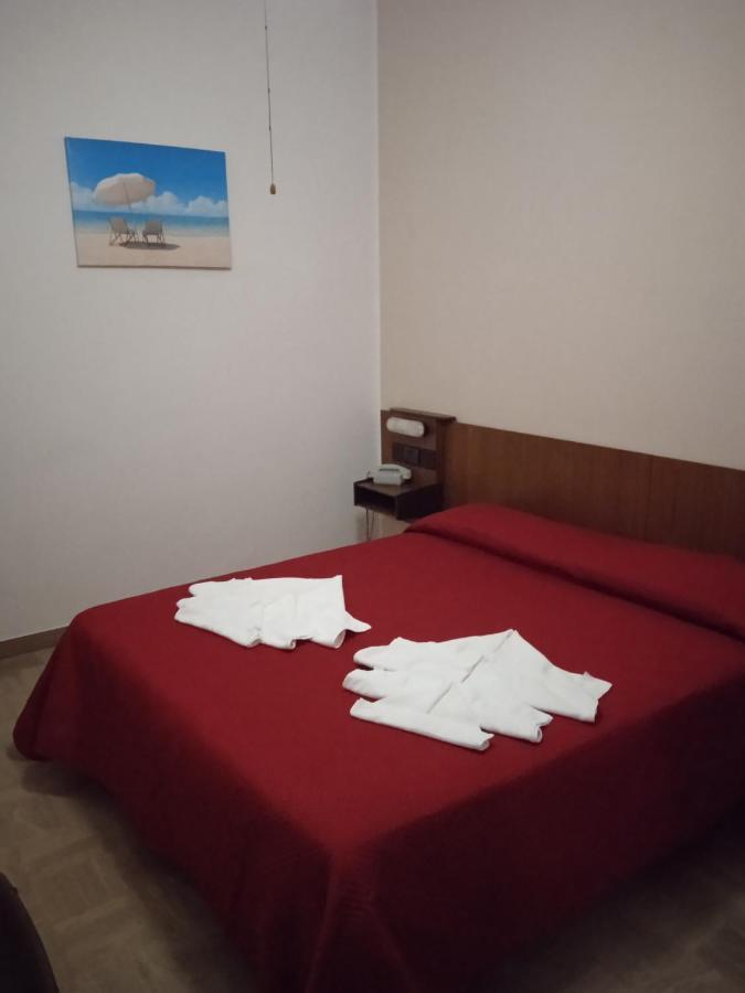 Hotel Luca Rimini Kültér fotó
