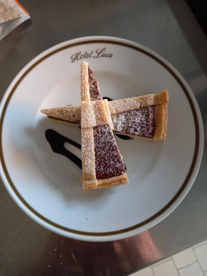 Hotel Luca Rimini Kültér fotó