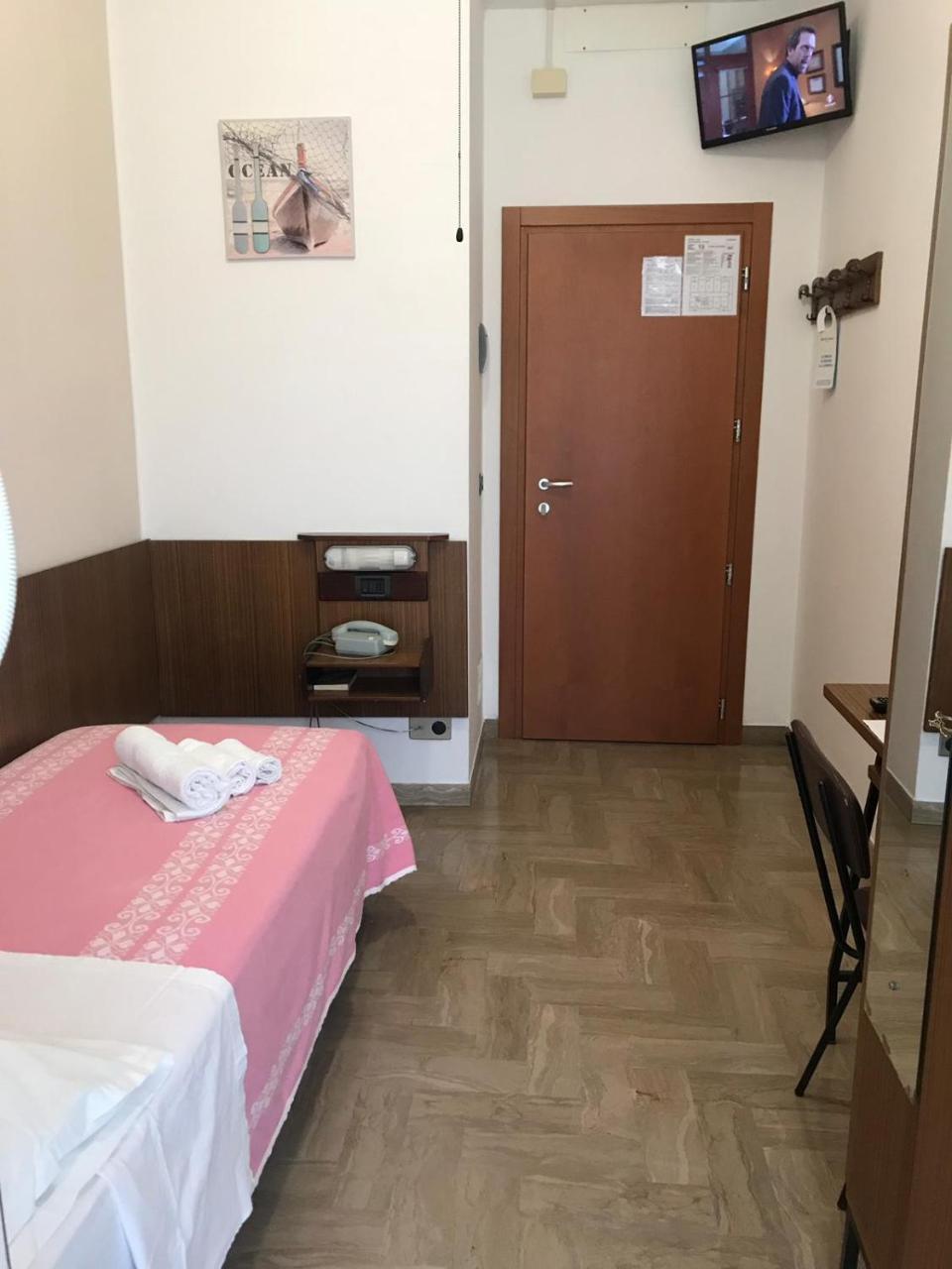 Hotel Luca Rimini Kültér fotó